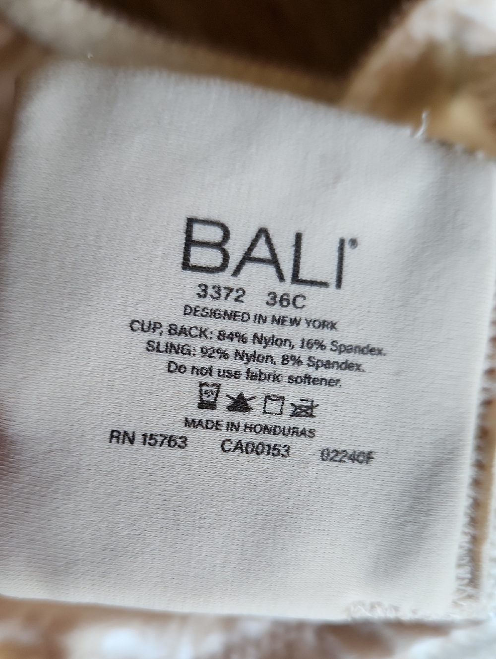 2 Bali Wirefree Bras‎ 36C - Picture 6 of 14
